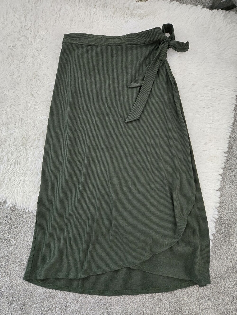 ROOLEE Mom olive green ribbed knit Wrap Midi Skirt. Size Small